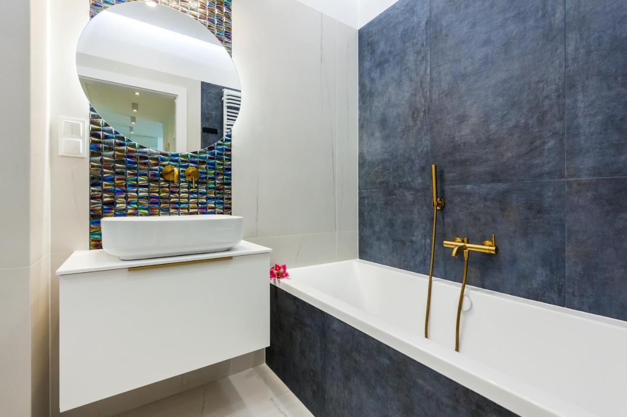 Plac Unii Aquamarine Premium Apartment グディニャ エクステリア 写真